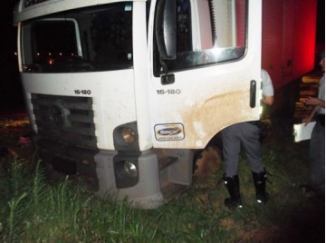 Junqueirpolis: Polcia dispara 30 tiros em caminho para deter motorista