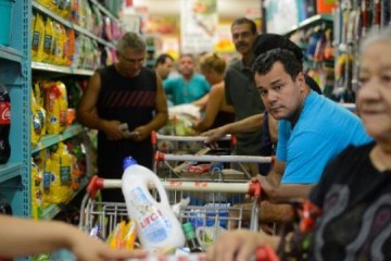 Brasileiros estimam inflao de 7,5% nos prximos 12 meses, diz FGV